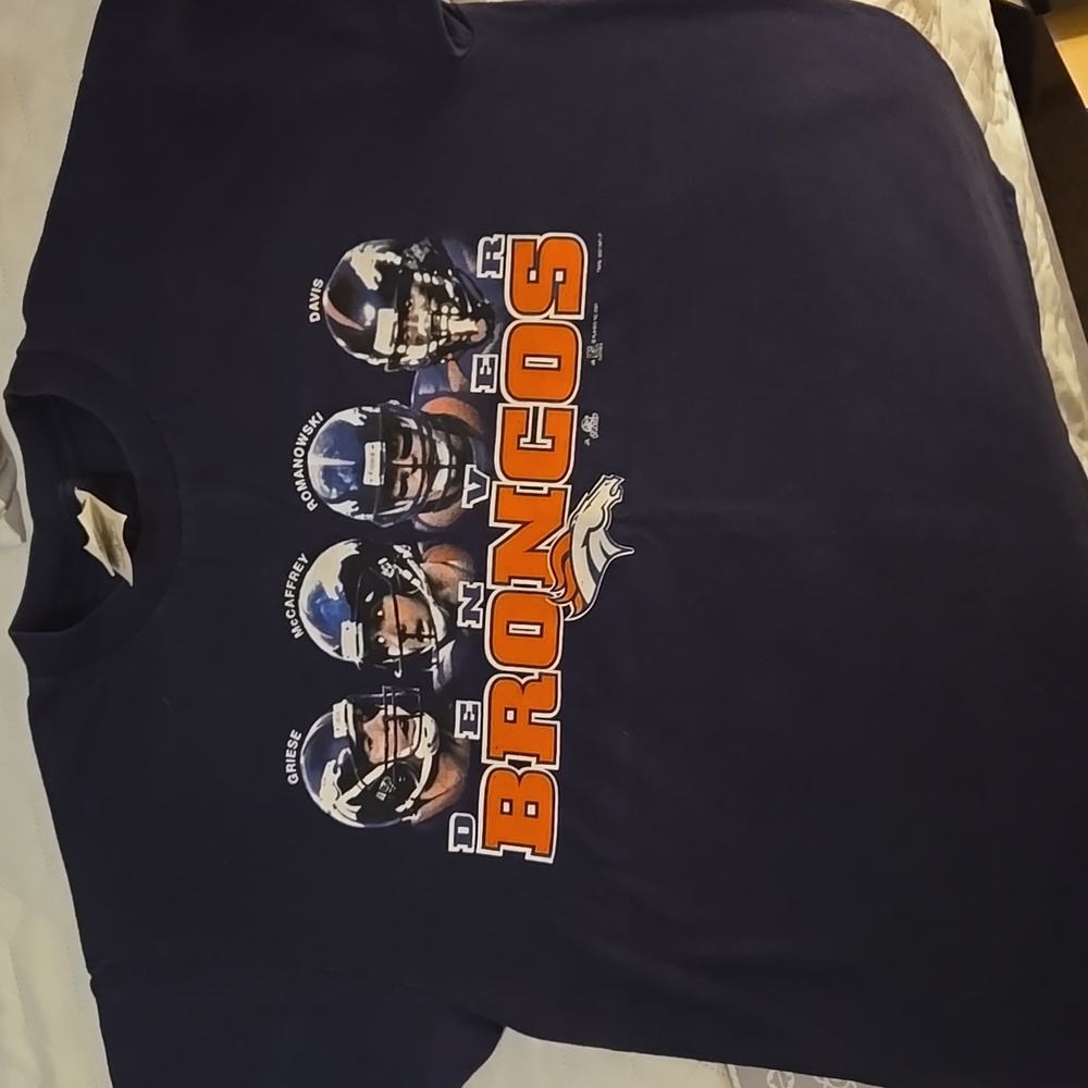 Vintage Denver Broncos T-shirt,size L